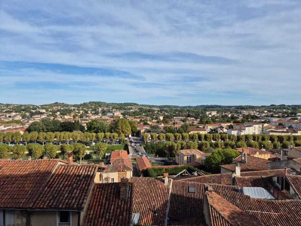 City view, Location