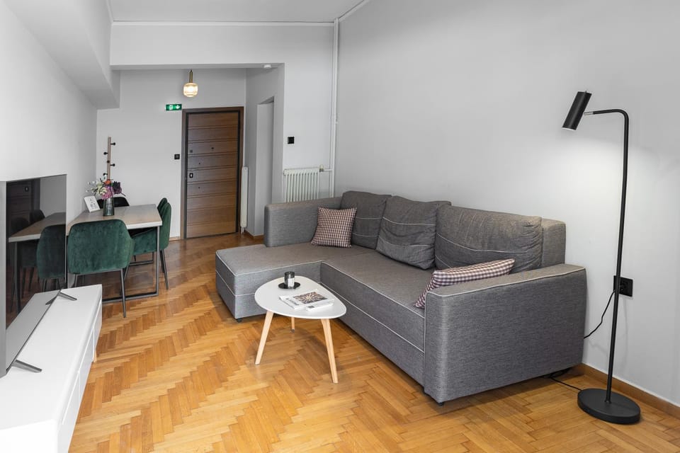 Urban Aura Harilaou Apartment in Athens