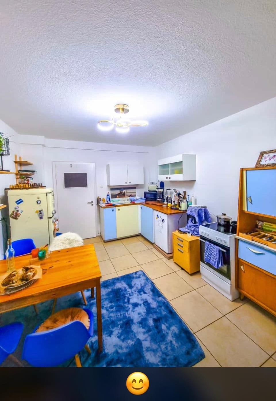 Kitchen or kitchenette, Living room