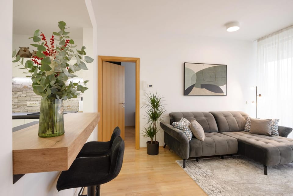Living room, Decorative detail, Seating area