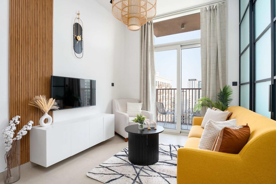 Stylish 1BR Dubai Hills Walk to Park & Mall Apartment in Dubai