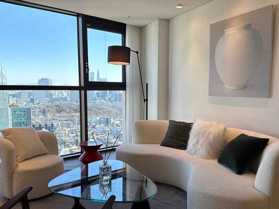 Caelum Black Gangnam Luxury Residence 카일룸블랙 강남 럭셔리 레지던스 Apartment hotel in Seoul