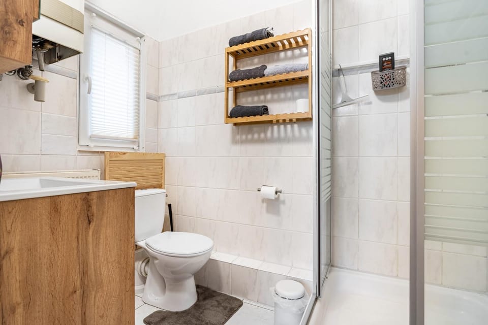 Bathroom, Living room