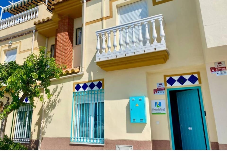 Property building, Day