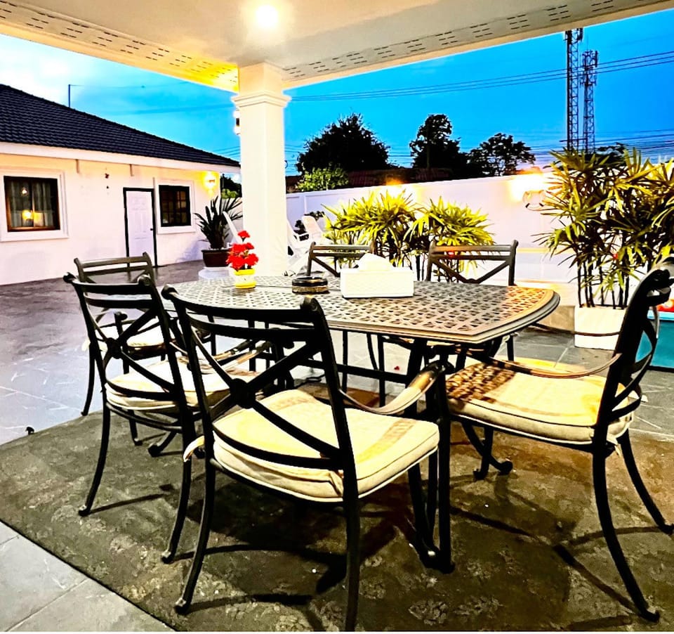 Patio, Natural landscape, Dining area