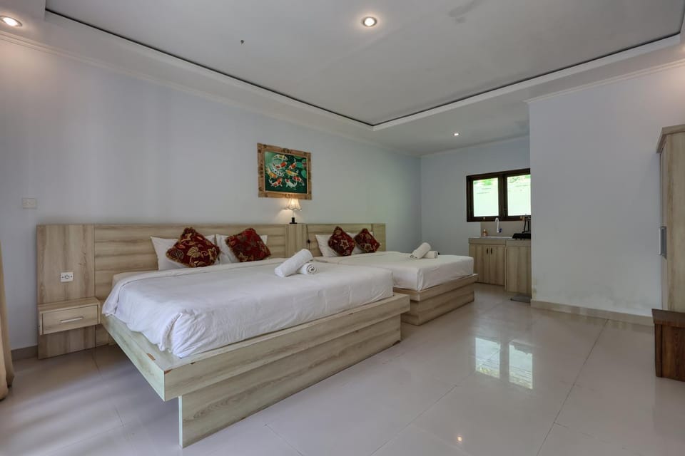 Bed, Kitchen or kitchenette, Photo of the whole room, Bedroom, towels