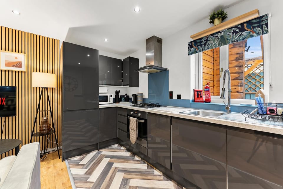 Chic Cambridge Home - Sleeps 6 House in Cambridge