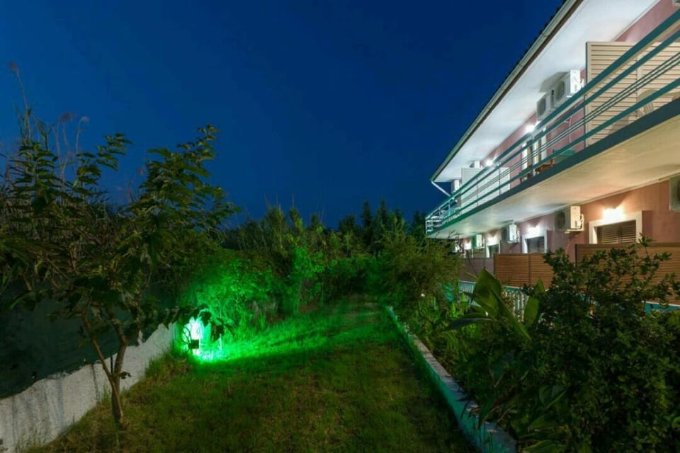 Eleni Studios & Apartments Apartment in Alikanas