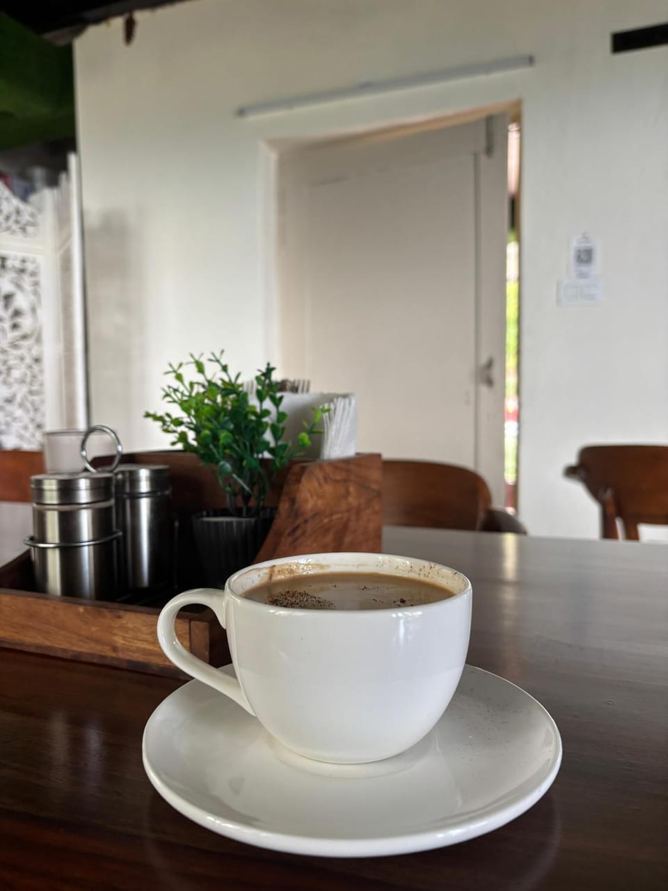 Restaurant/places to eat, Coffee/tea facilities, Dining area