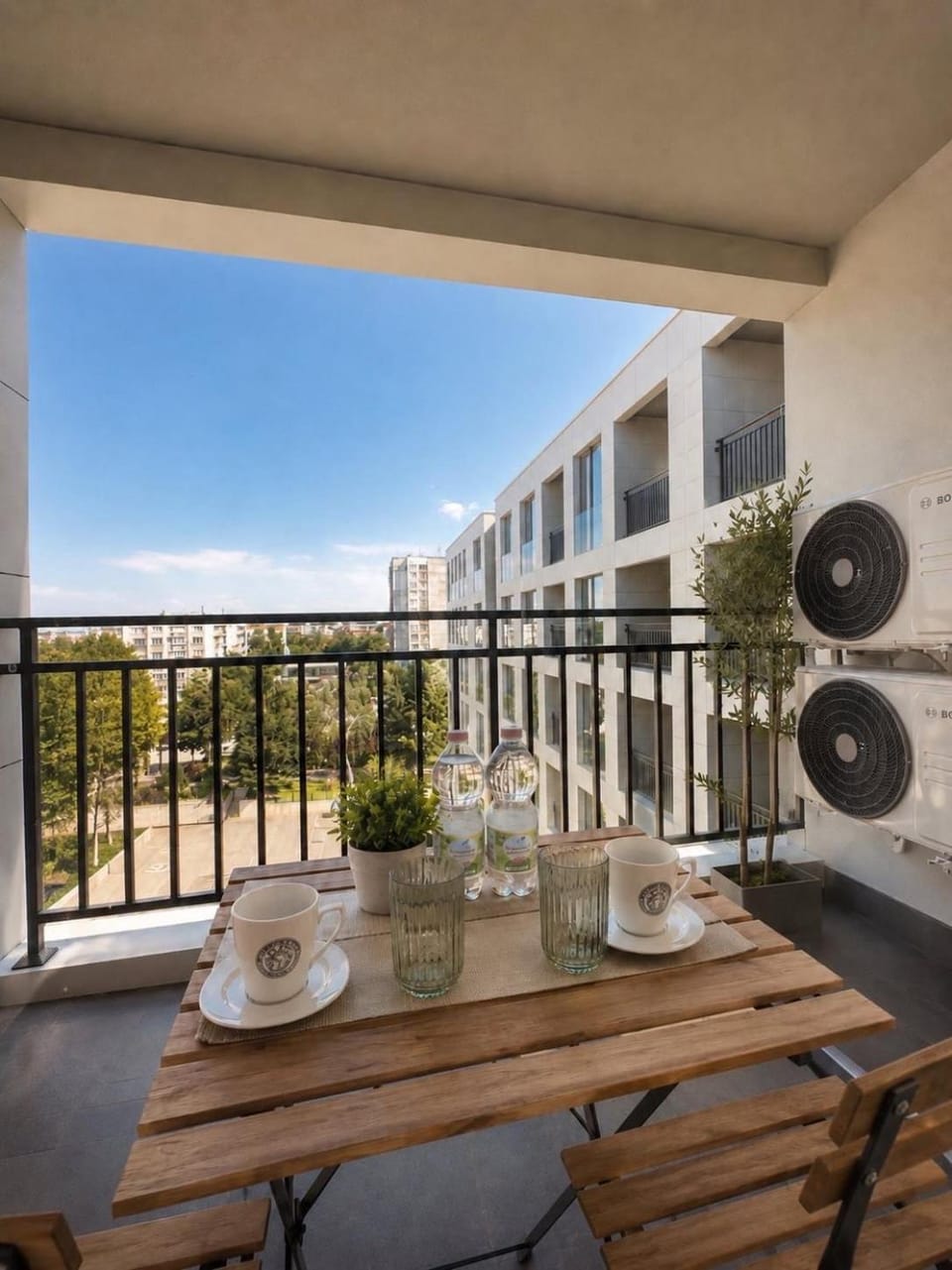 Six StarS Premium Apartment 6 mins to Centre ultra fast WiFi Apartment in Plovdiv