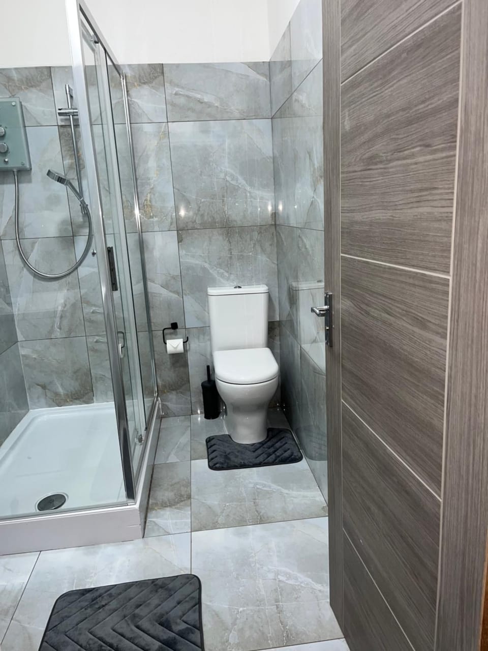 KD Homes Apartment in England