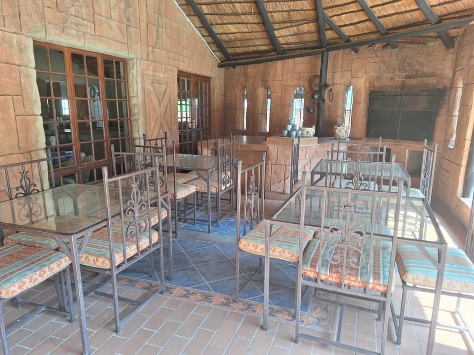 Patio, Restaurant/places to eat