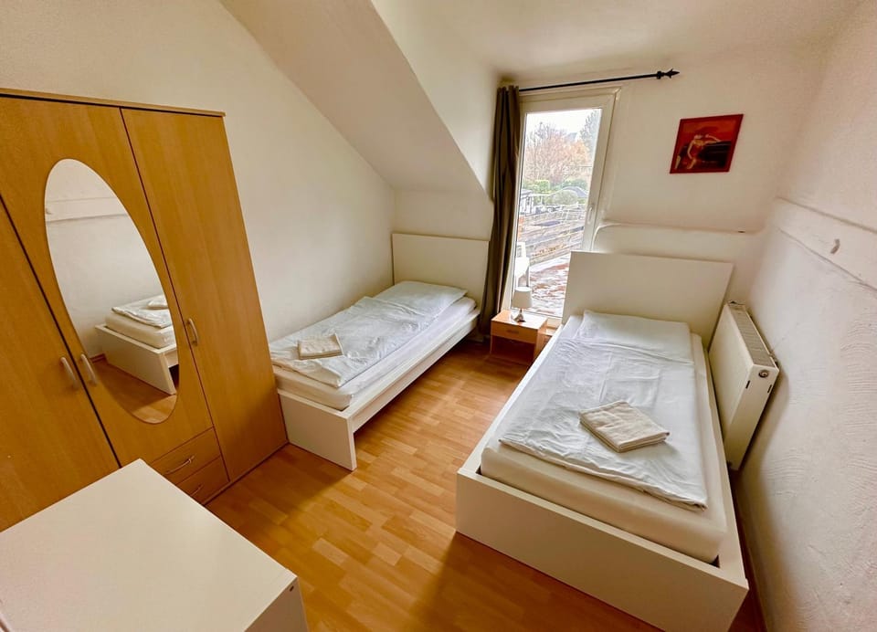 G1 Ferienhaus 113 qm, in Siegburg center Apartment in North Rhine-Westphalia