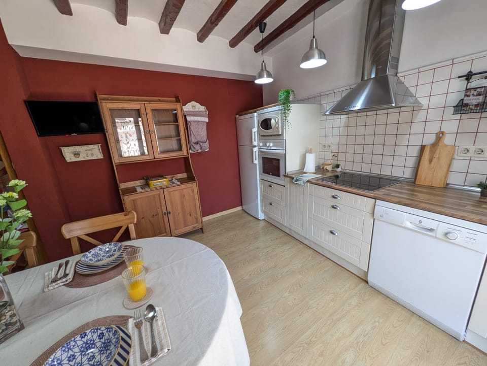 TV and multimedia, Kitchen or kitchenette