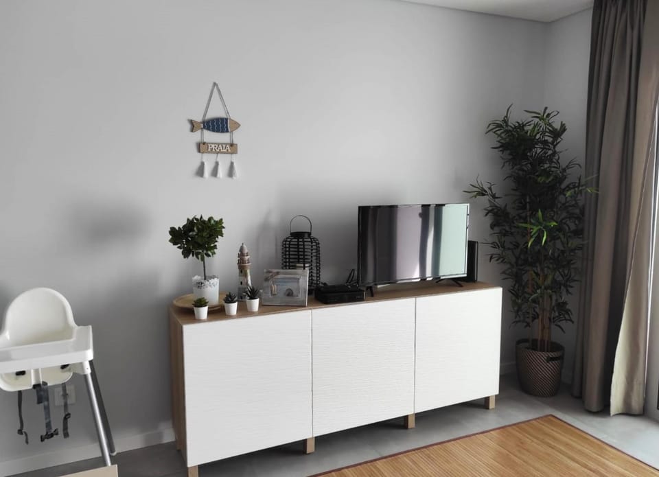 Areias 2 Beach House Apartment in Monte Gordo
