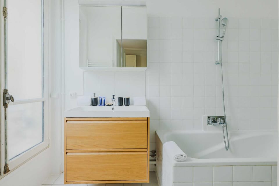 Bathroom, Bath