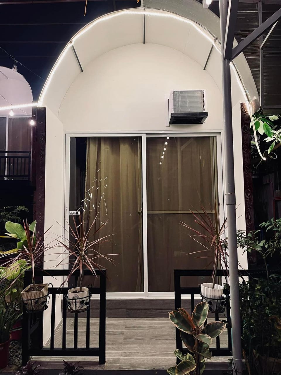 La Casa Josefina Bed and Breakfast in Nasugbu