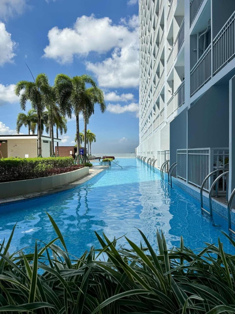 Breeze Staycation by Charmed Apartment hotel in Calabarzon