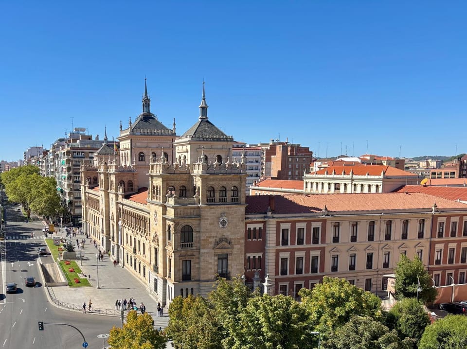 Espacios Blanco Santiago Apartment in Valladolid