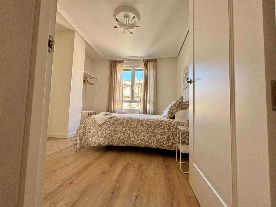 Espacios Blanco Santiago Apartment in Valladolid