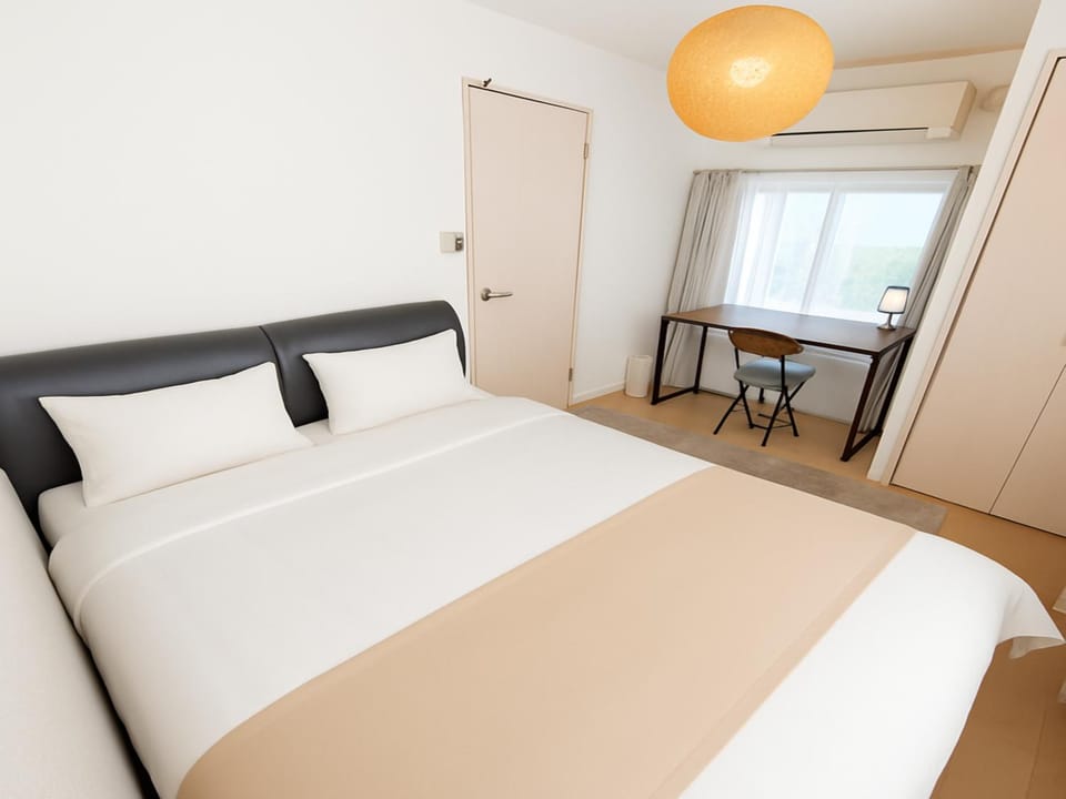Bed, Bedroom, air conditioner