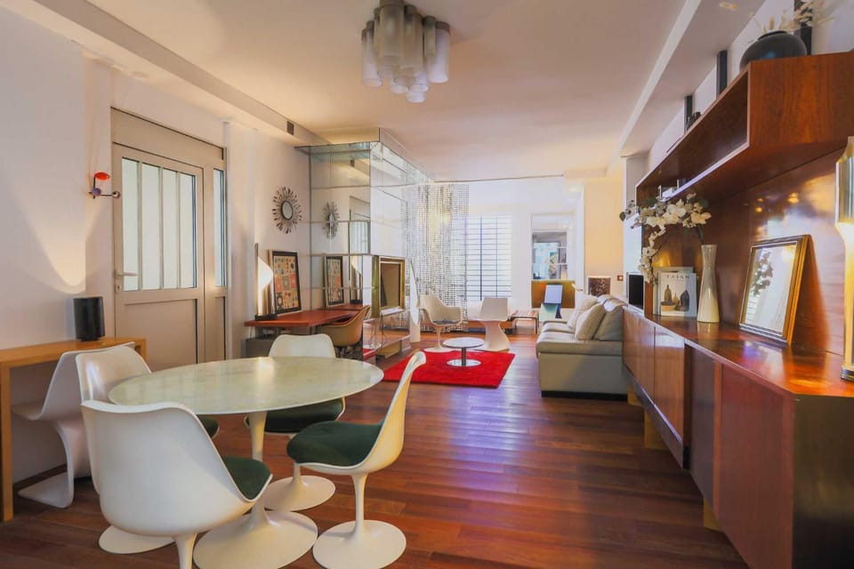 Living room, Dining area