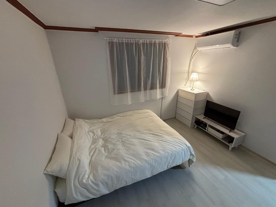 Lavender House Apartment in Seoul
