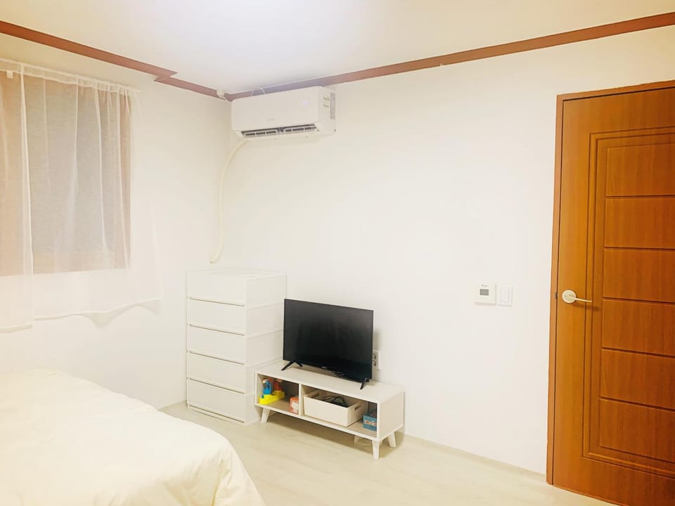 Lavender House Apartment in Seoul