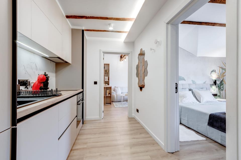 Kitchen or kitchenette, Bedroom