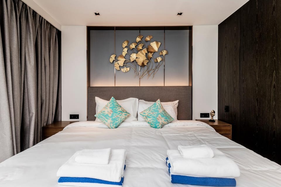 Bed, Photo of the whole room