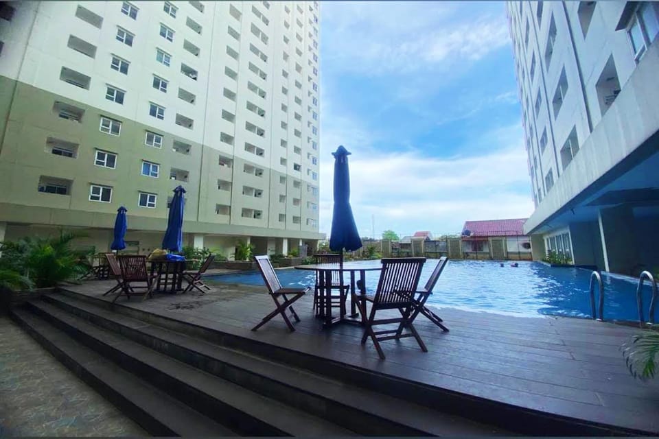 Property building, Swimming pool