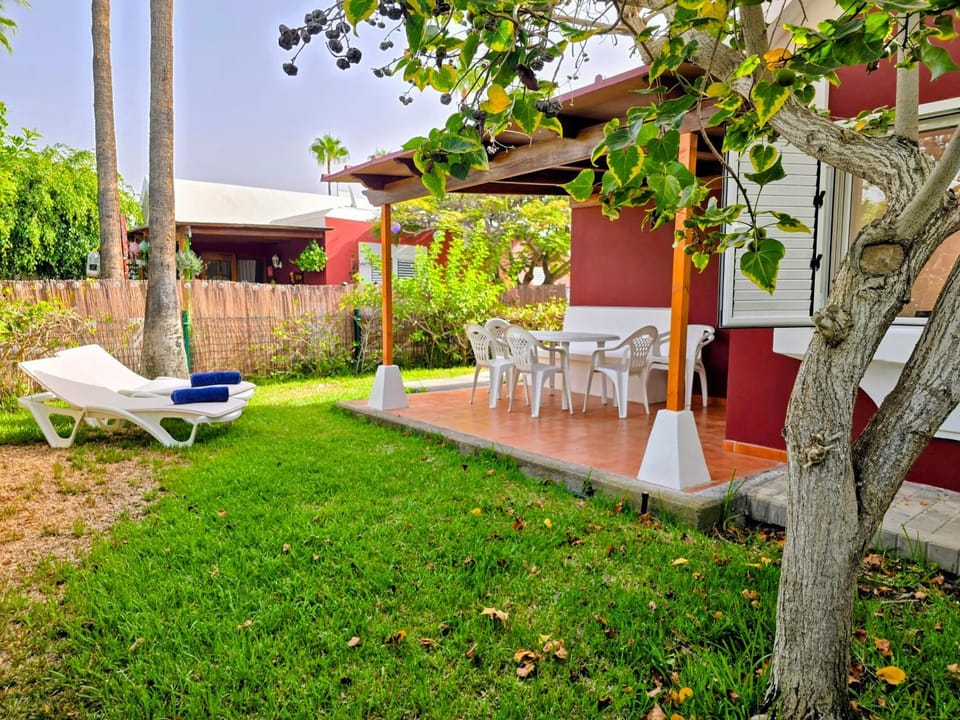 Patio, Garden, Balcony/Terrace, sunbed
