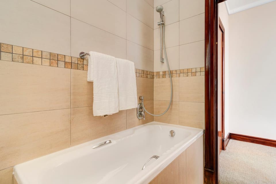 Island View near Blouberg Beach Apartment in Cape Town