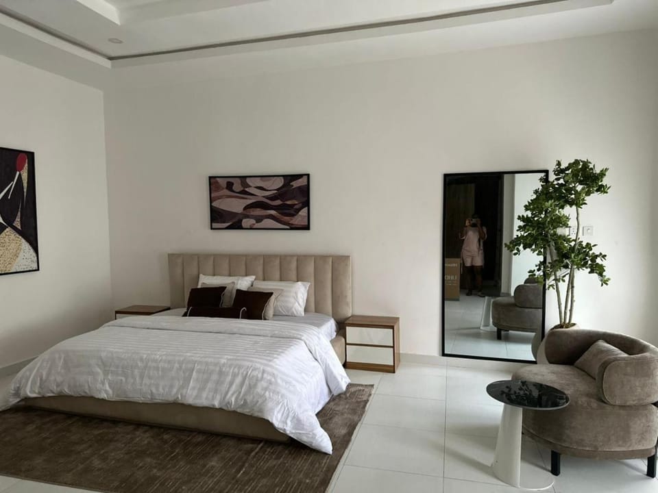 Crystal's apartment in a secure estate with pool Apartment in Lagos, Nigeria