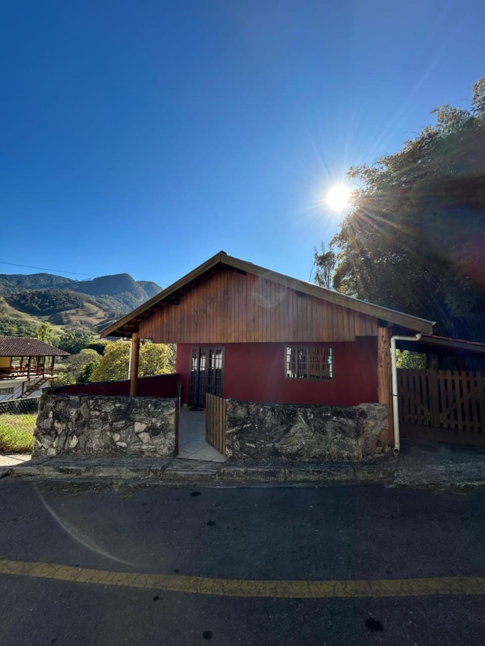 Facade/entrance, Mountain view