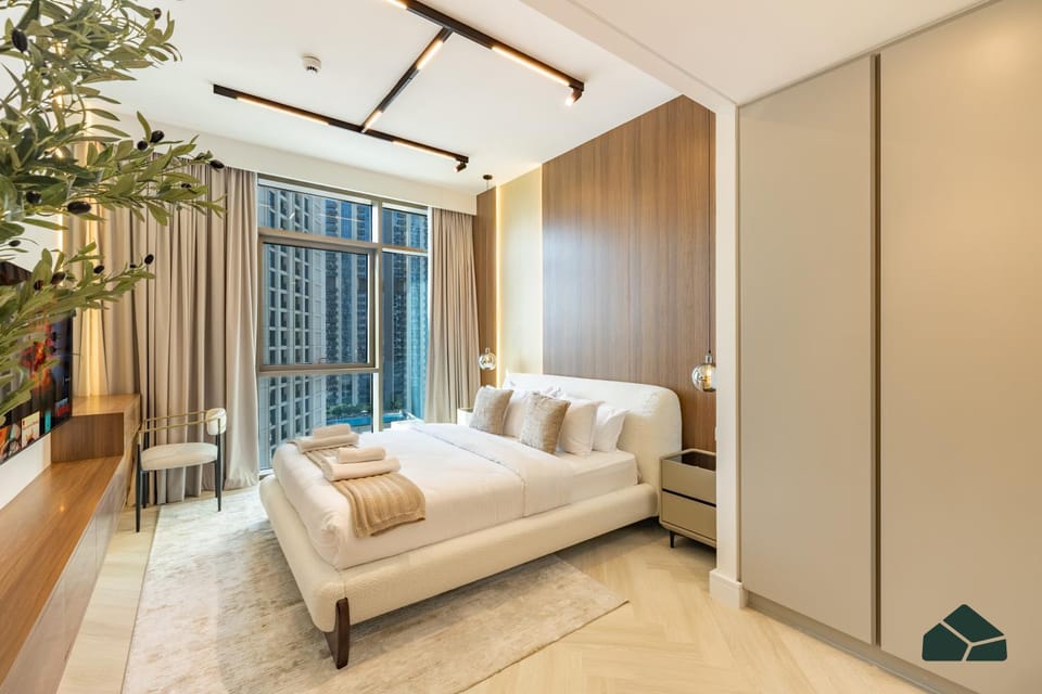 Bed, Photo of the whole room, Bedroom, wardrobe, air conditioner