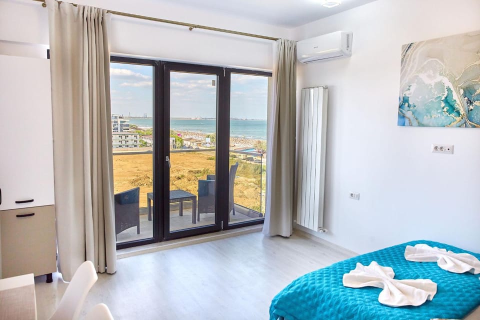 Natural landscape, View (from property/room), Balcony/Terrace, Photo of the whole room, Sea view