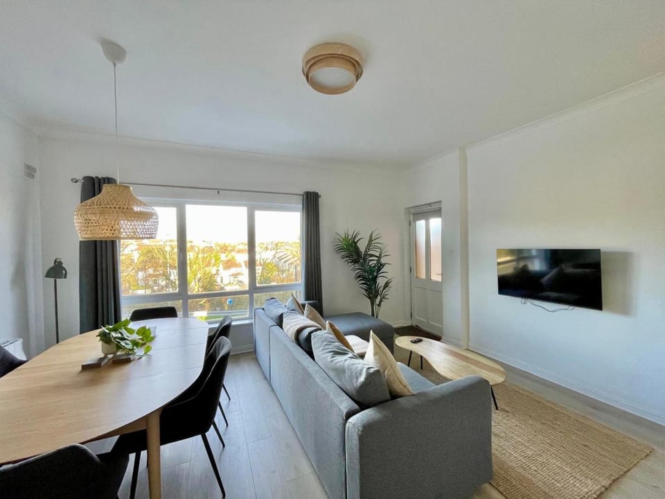 Stylish City Retreat - sleeps 6 Apartment in Galway
