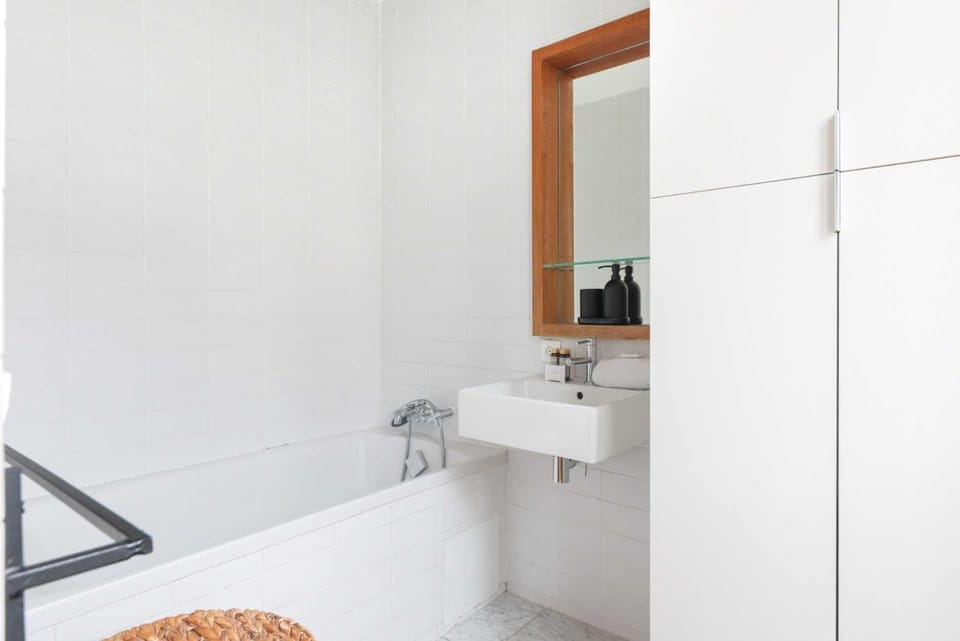 Bathroom, Bath