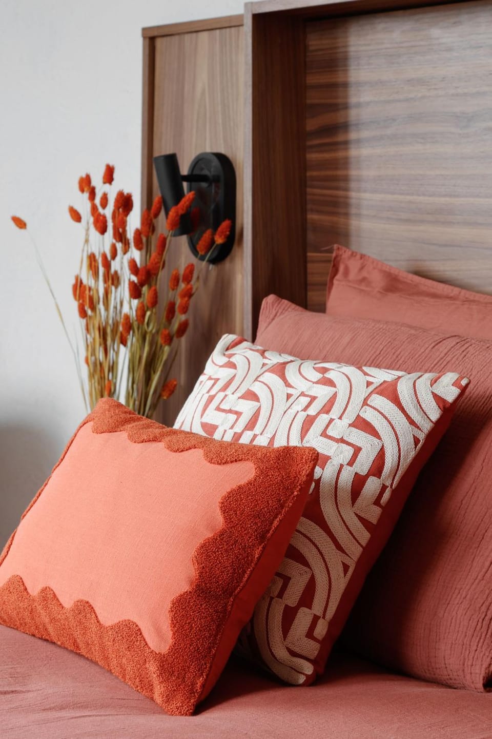 la suite rouge du marais Apartment in Paris