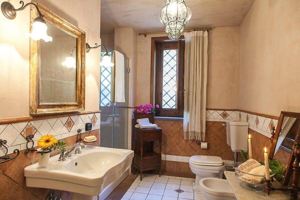 Toilet, Bathroom, bidet, towels