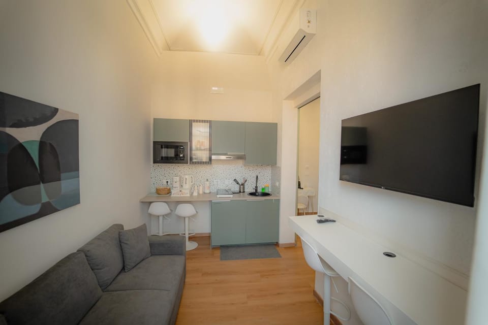 Communal lounge/ TV room