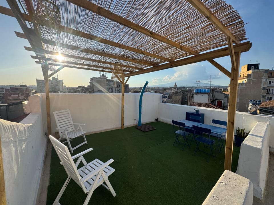 Almond Apartments - Plebiscito Apartment in Catania