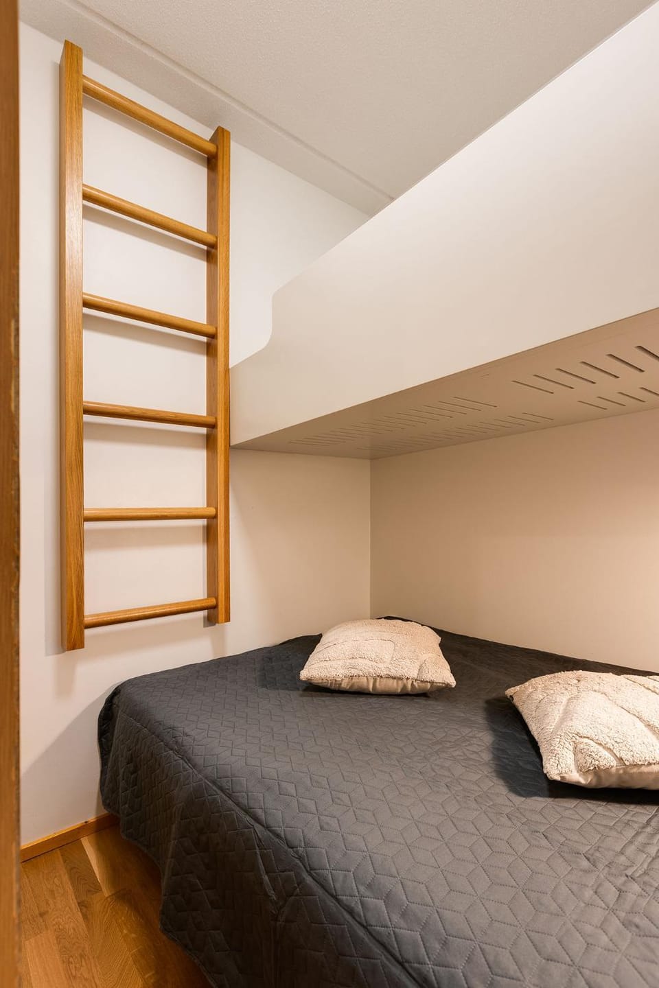 Bed, bunk bed