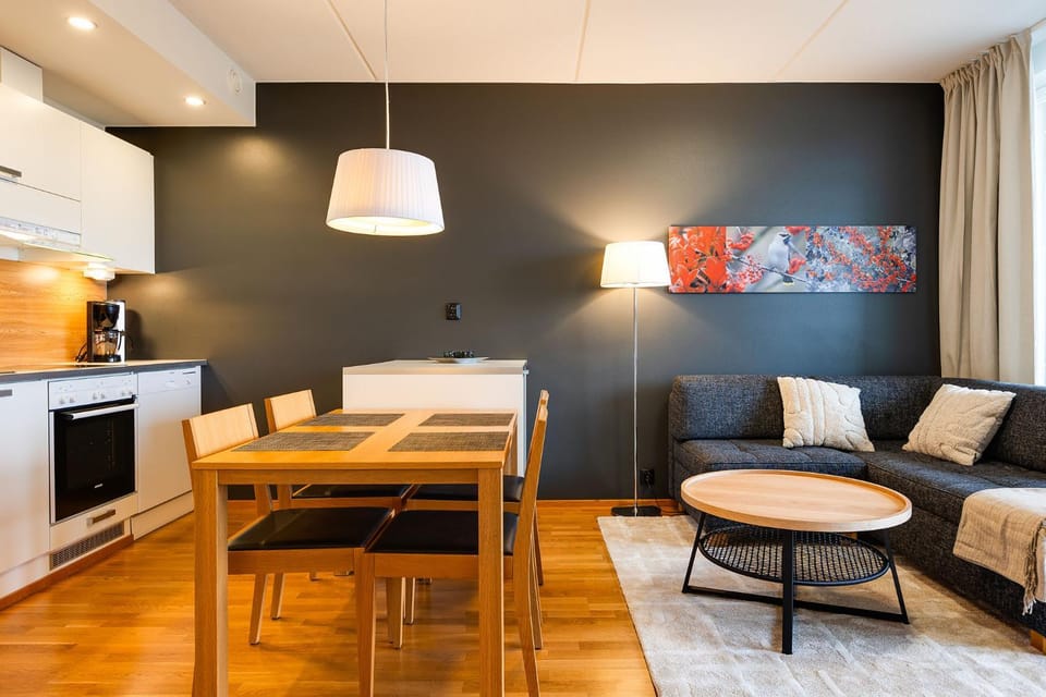 Kitchen or kitchenette, Living room, Seating area, Dining area