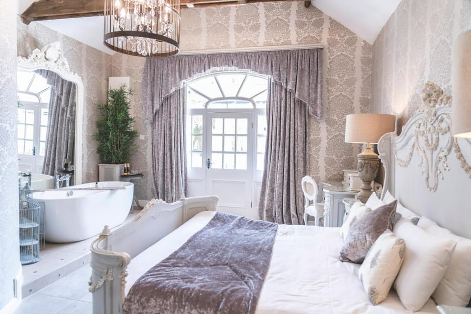 Woodhill Country House Apartment in England