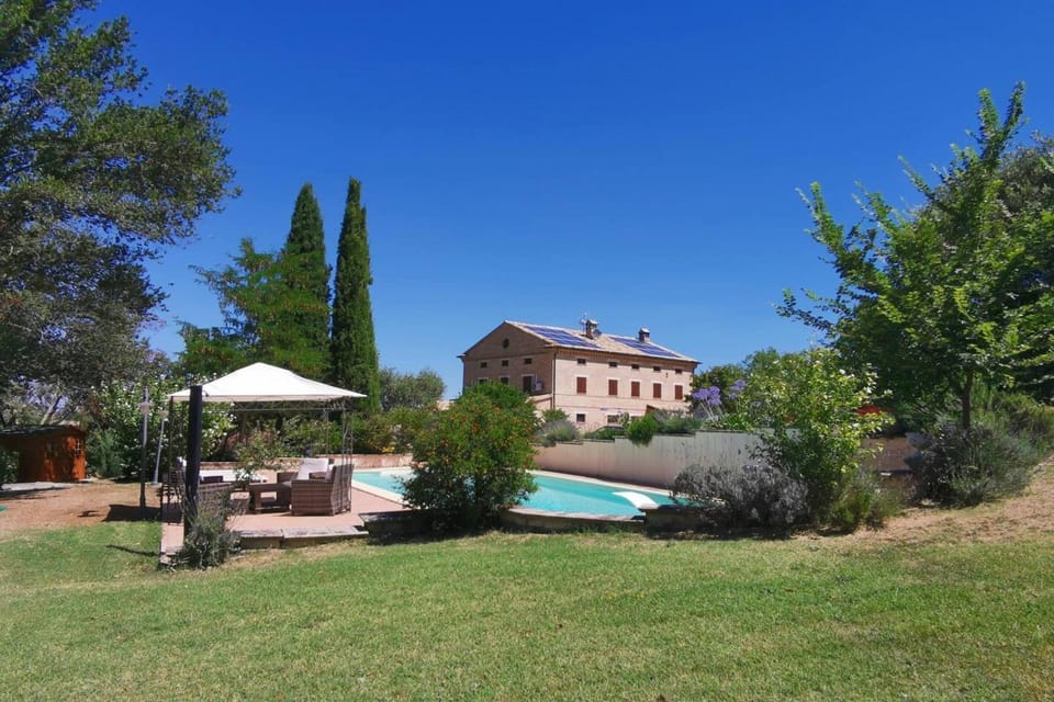 Property building, Garden view, Pool view