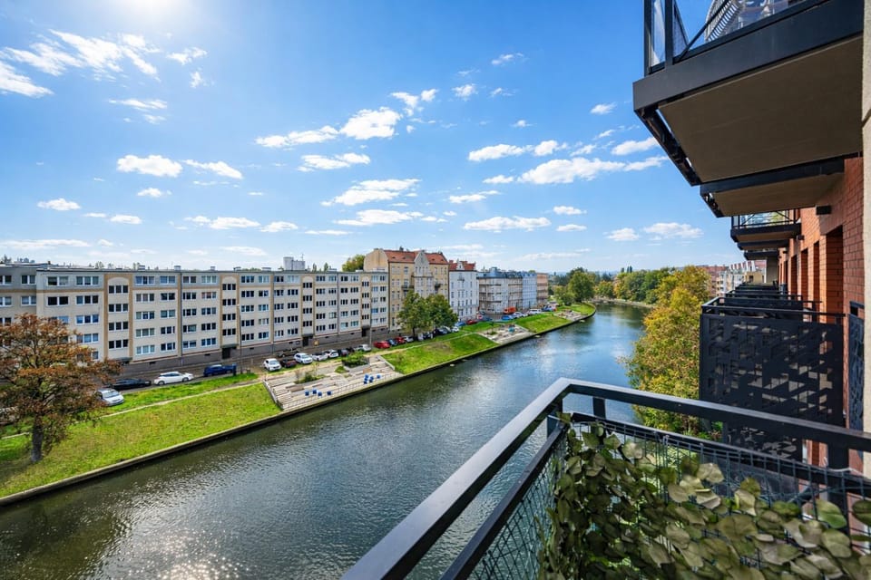 River view, River view