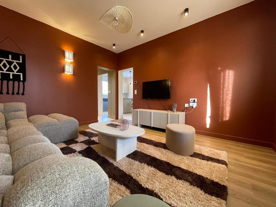 Communal lounge/ TV room