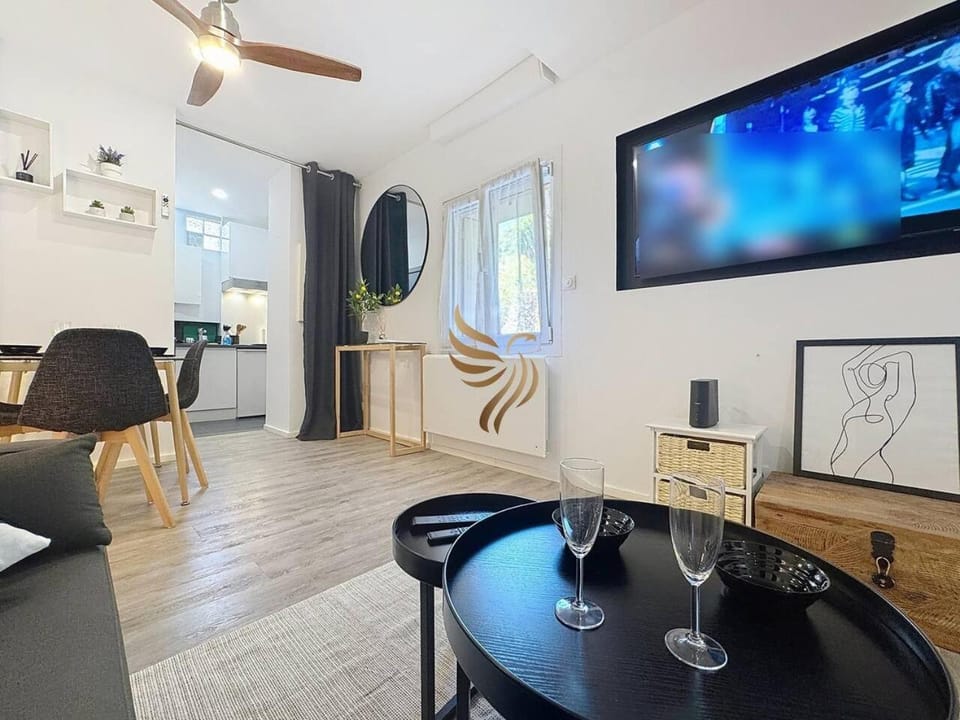 Studio l'Atelier – Parking & Beaches 15 min Walk Apartment in Cannes